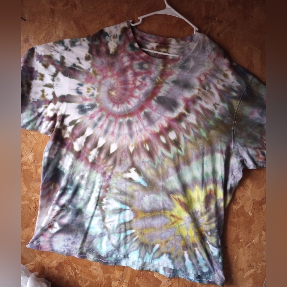Cabela's Vibrant Red and Yellow Short Sleeve Tee